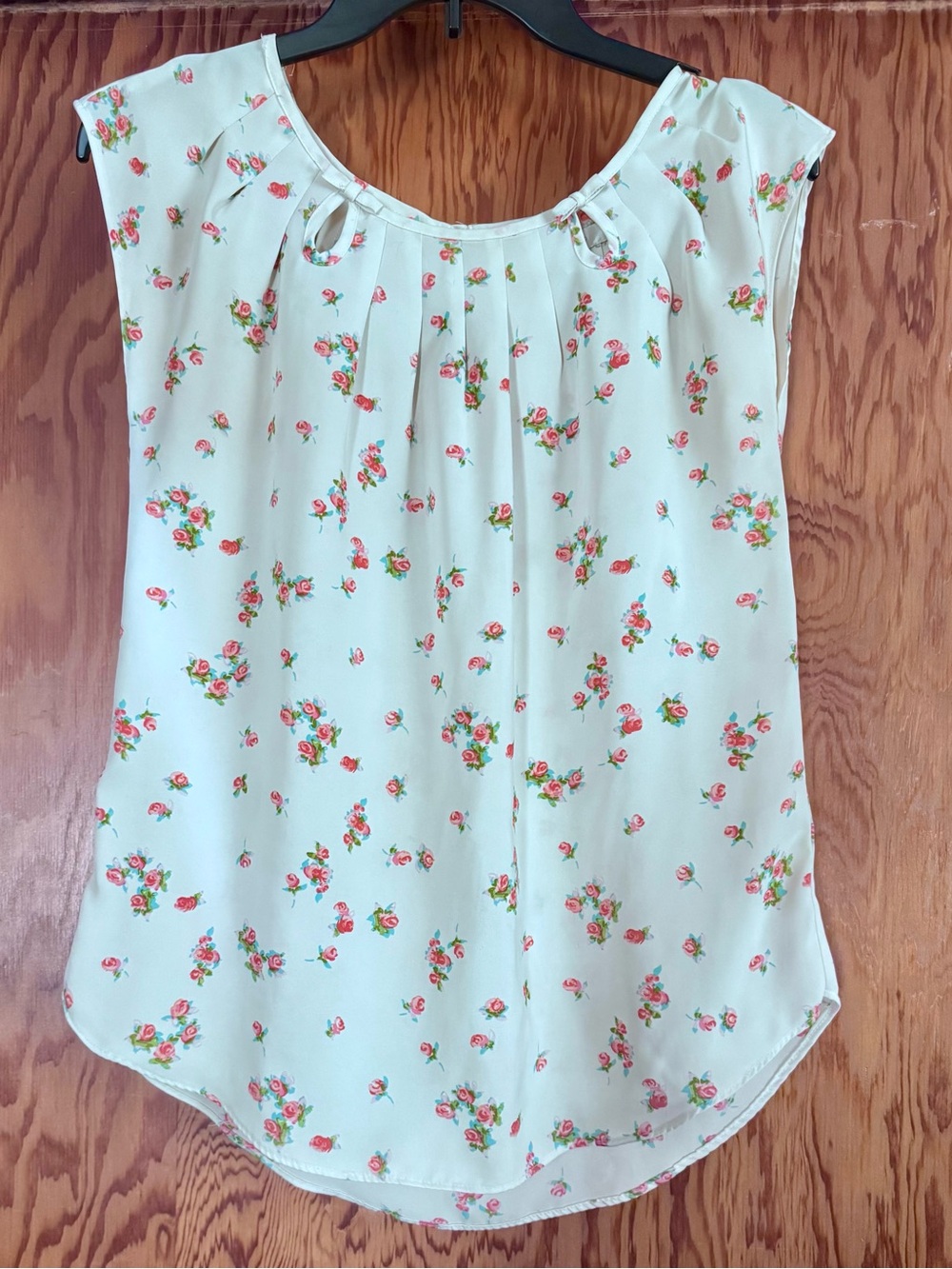 LC Lauren Conrad Cream Cap-Sleeve Floral Blouse with Pink Rose Print